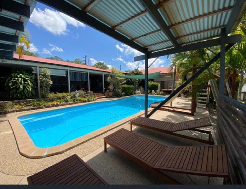 Golden Lace B&B Sarina ภายนอก รูปภาพ