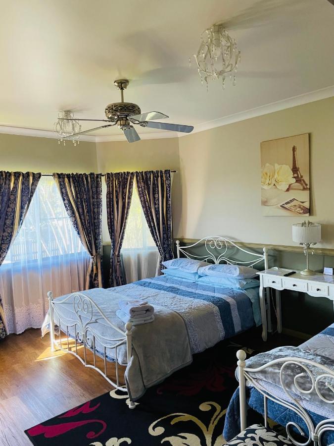 Golden Lace B&B Sarina ภายนอก รูปภาพ