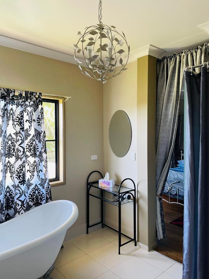 Golden Lace B&B Sarina ภายนอก รูปภาพ